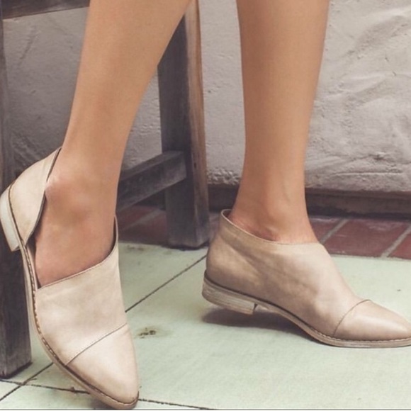 Shoes - 🛍 BUY 1 GET 1 1/2 OFF 🛍 SUMMER CLEARANCE SALE